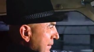 Kojak “Siege of Terror” S01 E01